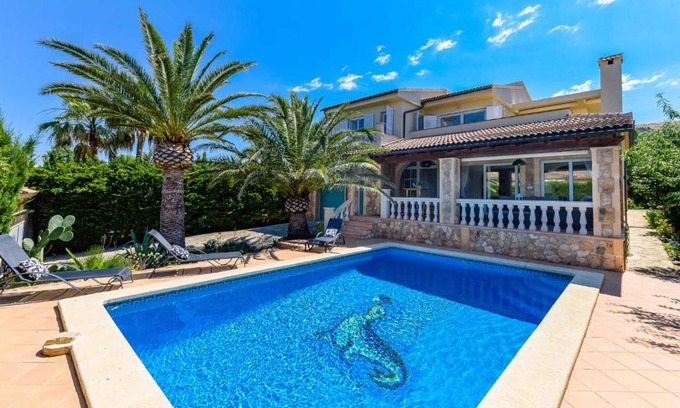 Badia Blava Villa | 2263 Sunny holiday home with views over the bay of Palma