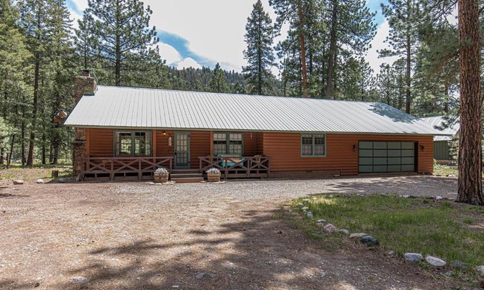 Bayfield House | 2554 CR 500 Vallecito