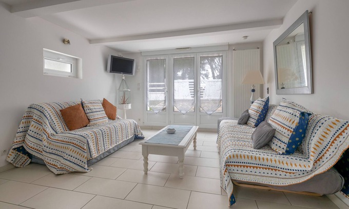 Saint-Michel-Chef-Chef Apartment | 280m from the beach, flat for 4