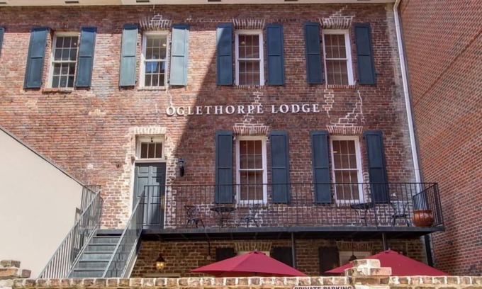 Historic District - North Hotel | 2bd, 1.5 ba Historic District and River Street-Walk to Everything!