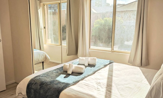 Adelaide Central Business District Apartment | 2BR Apartment on Carrington with Car Parking