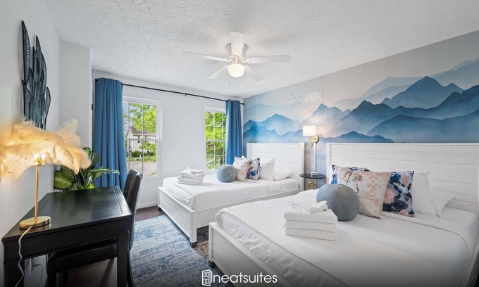 Williamstown Apartment | 2BR Condo Near Ark for 6 Guests - Free Parking