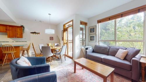 Village North House | 2BR in Symphony close to Whistler Village with Complex Hot Tub and Gas Fireplace