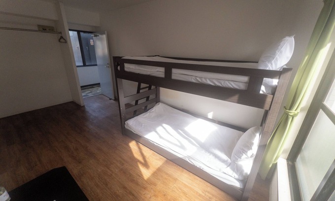 Midori Ward Apartment | 2ppl/34room/1h by train to DisneyLand/Free WiFi(STD2-13)