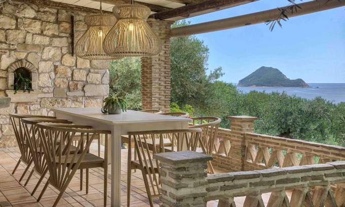 Porto Koukla Villa | 3 bed villa, sea views