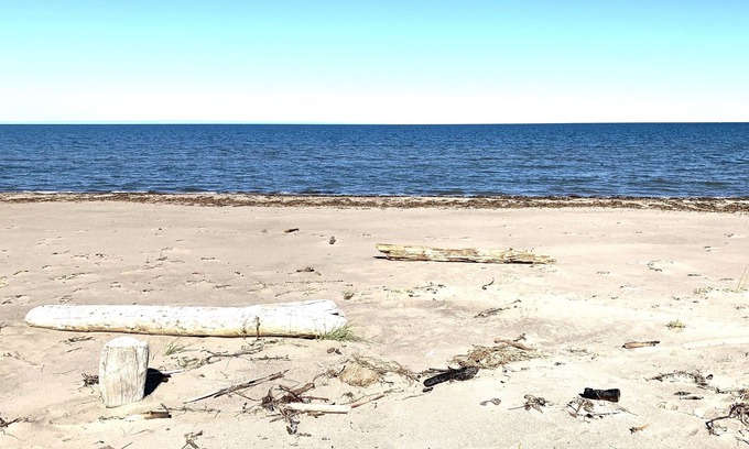 Beresford House | 3 Bedroom 4 season modern Chalet Beresford. Sleeps 6