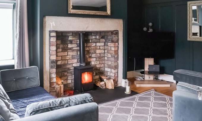 Allendale Cottage | 3 bedroom accommodation in Catton