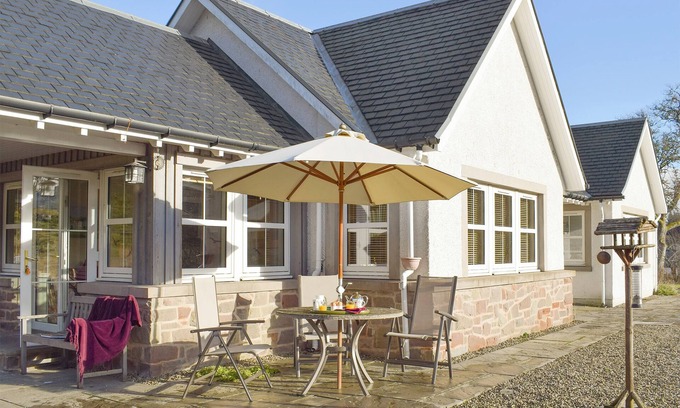 Murthly Cottage | 3 bedroom accommodation in Dunkeld, near Pitlochry