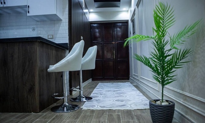 Al Duqqi Apartment | 3-bedroom apartment in perfect Giza Governorate with AC, WiFi