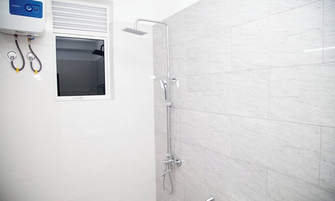 Pamankada West House | 3 Bedroom Apartment in Colombo 06 - Near Shops, Dining & Attractions