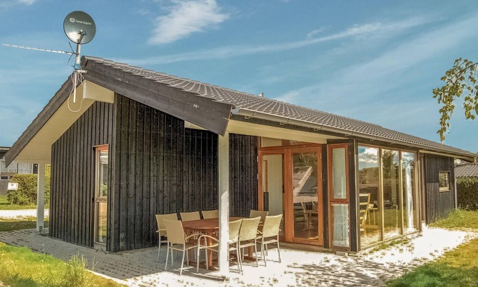 Ronde House | 3 bedroom awesome home in Rønde