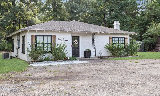 Lumberton House | 3-bedroom house with lots of parking