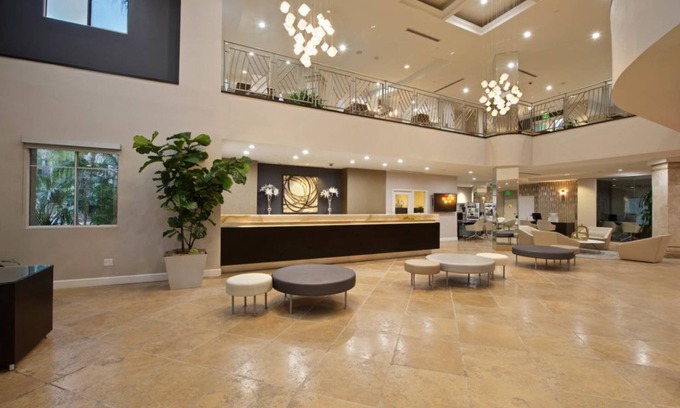 University City Apartment | 3 bedroom La Jolla Oasis !