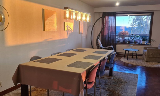 Lahti Apartment | 3-bedroom lake view apartment, forest next to the back yard. Close to center.