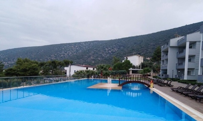 Akbuk Apartment | 3 Bedroom Modern Duplex overlooking Akbuk Bay