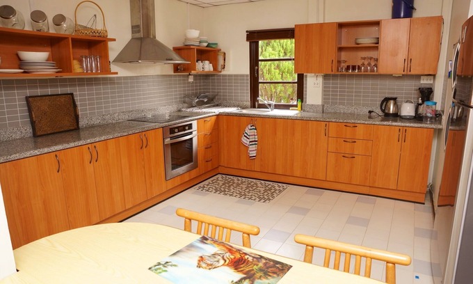 Kram House | 3 bedroom pool house by the sea E24