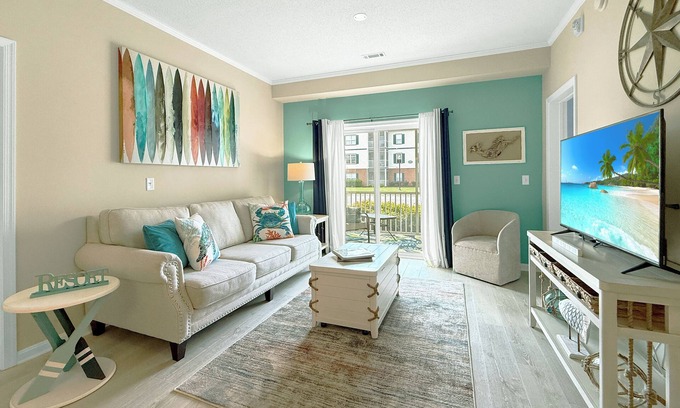 Villages of Five Points Condo | * 3 Night Rentals Available * Beautifully decorated FIRST FLOOR condo in Five Points!