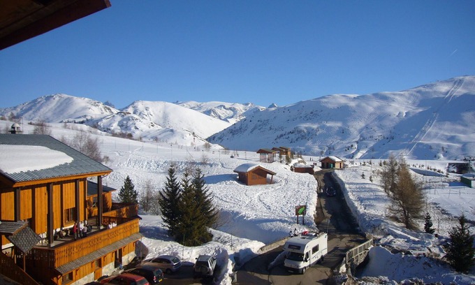 Bergers Apartment | 3 ROOMS-FULL SOUTH- TERRACE- VIEW-4th- LIFT-ELEVATOR-CALM-HIGH WIFI (fiber)