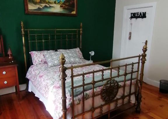 Newton Park House | 30 on Lucas