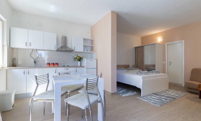 Selca Apartment | 33 m² Studio flat ∙ 1 bedroom ∙ 3 guests