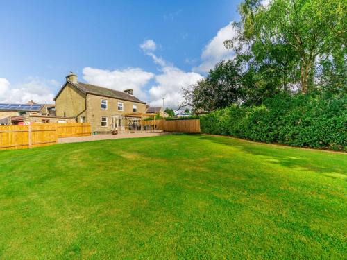 Allendale House | 4 Bed in Hexham 87458