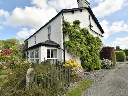 Near Sawrey House | 4 Bed in Sawrey LCC33