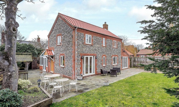 East Runton Cottage | 4 bedroom accommodation in East Runton