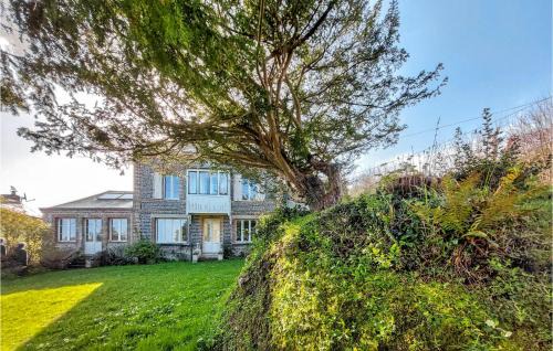 Etretat House | 4 Bedroom Nice Home In Étretat