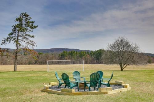 Great Barrington House | 4 Mi to Great Barrington Berkshires Retreat!