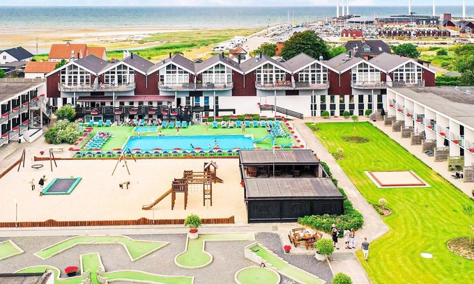 Bønnerup Strand Apartment | 4 person holiday home in Glesborg