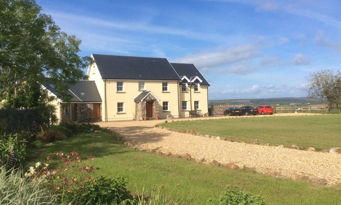 Crynant Other | 4* Self Contained Annex with stunning views over the Gower countryside