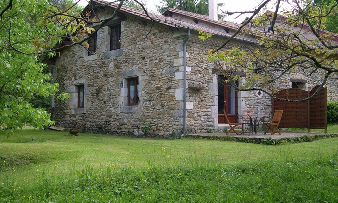 Saint-Front-la-Riviere Cottage | 4-star lodging in the heart of the Périgord Vert