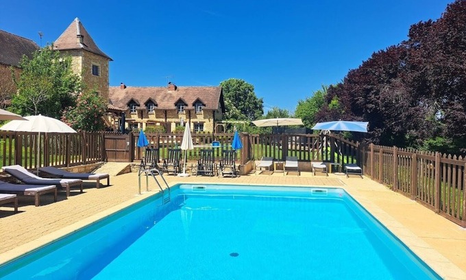 Saint-Aubin-de-Nabirat House | 4 Stone gites, peaceful, large pool & many on-site activities, family-friendly.
