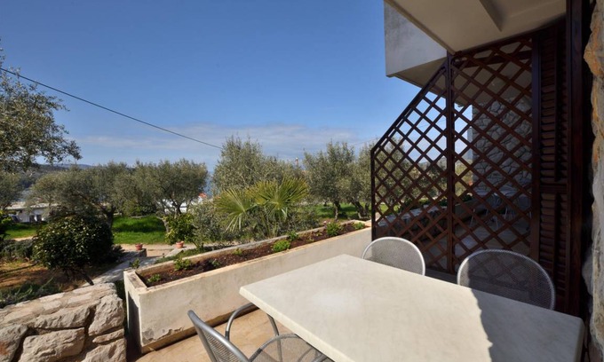 Cres Apartment | 40 m² Apartment ∙ 1 bedroom ∙ 4 guests