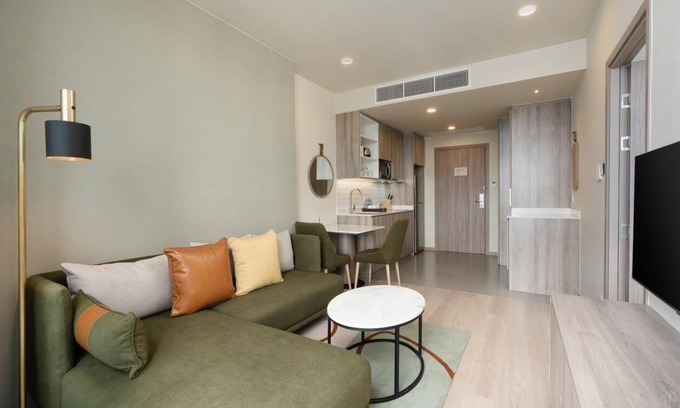 Khlong Tan Condo | 45 SQM/Sukhumvit 24/Monthly