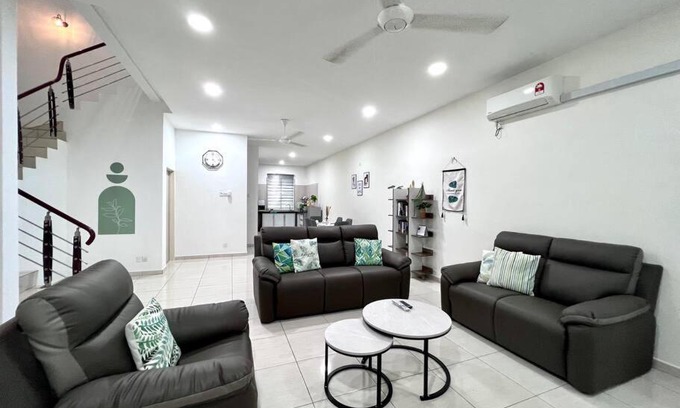 Kuah House | 4Bedroom Simfoni Langkawi Homestay