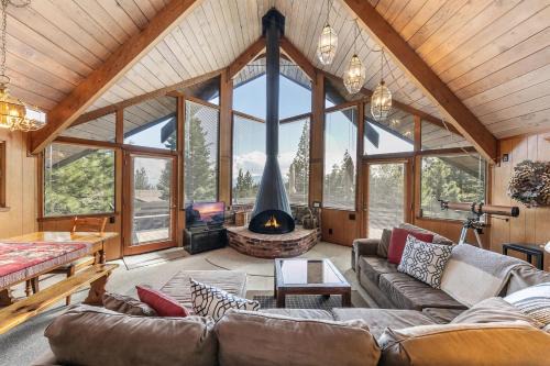 Lake Forest House | 4BR Tahoe Retreat in Prime Location