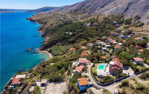 Bosana House | 5 Bedroom Awesome Home In Pag