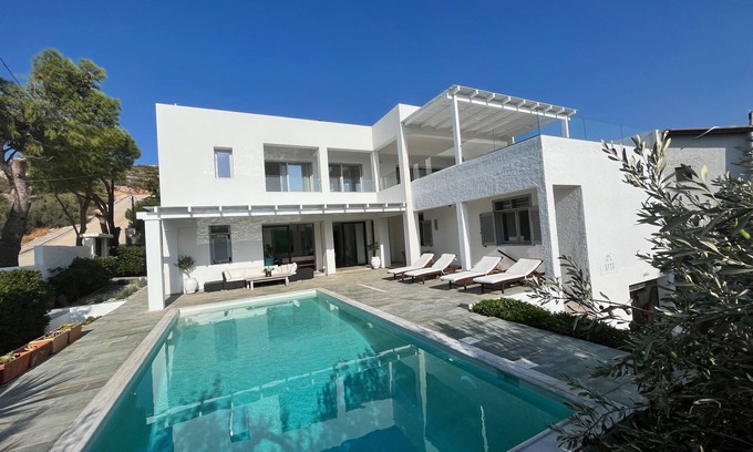 Saronida Villa | 5 Bedroom Villa with Private Pool, Saronida, Athens Riviera