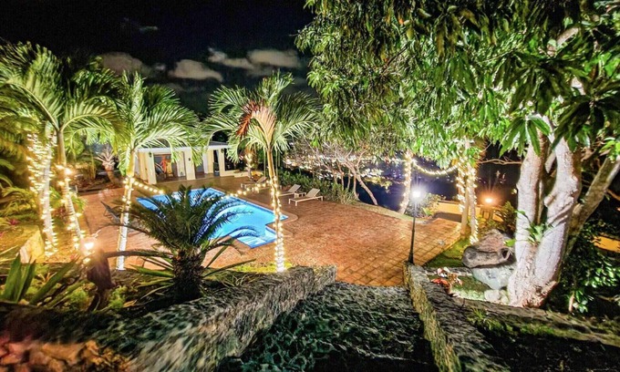 Estate Elizabeth Villa | 5 Ensuite Bedrooms with Saltwater Pool and Stunning Views on Lush Tropical Grounds