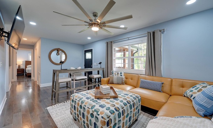 Midway House | 5 Mi to Lake Thom-A-Lex: Family-Friendly Retreat