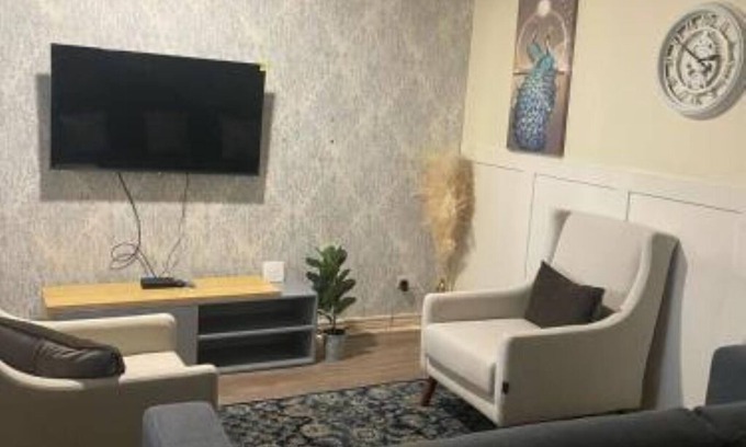 Lusaka Apartment | 5 minutes walk to east park mall, walkable distance to restaurant