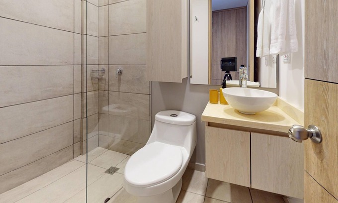 La Cabrera Apartment | 501 Cabrera (Luxury Loft on 85)