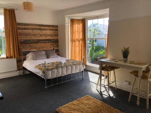 Uplands Apartment | 55 Studio No 6 Uplands