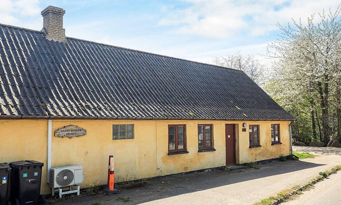 Store Damme House | 6 person holiday home in Askeby