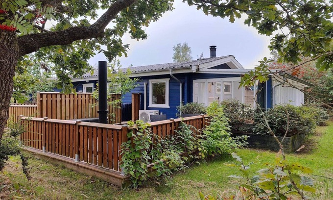 Hou House | 6 person holiday home in Hals