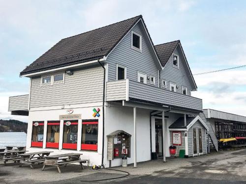 Lindas Apartment | 6 person holiday home in Seim