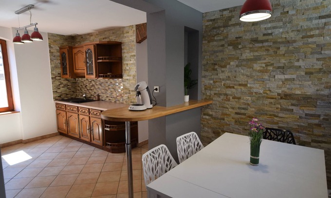Saint-Hippolyte Apartment | 6-seater apartment