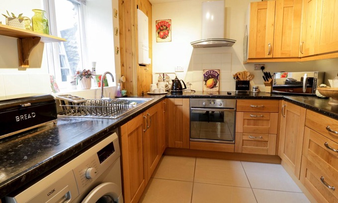 Caernarfon Cottage | 60 Hyfrydle Road