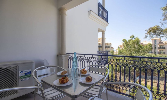 Oura Apartment | 60 m² Apartment ∙ 1 bedroom ∙ 4 guests